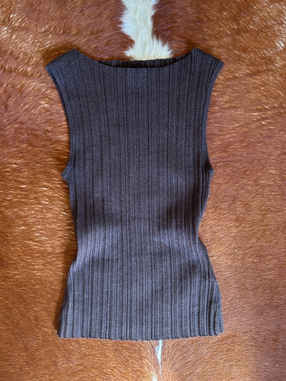 Quince Women's Ribbed Top - Chocolate Brown